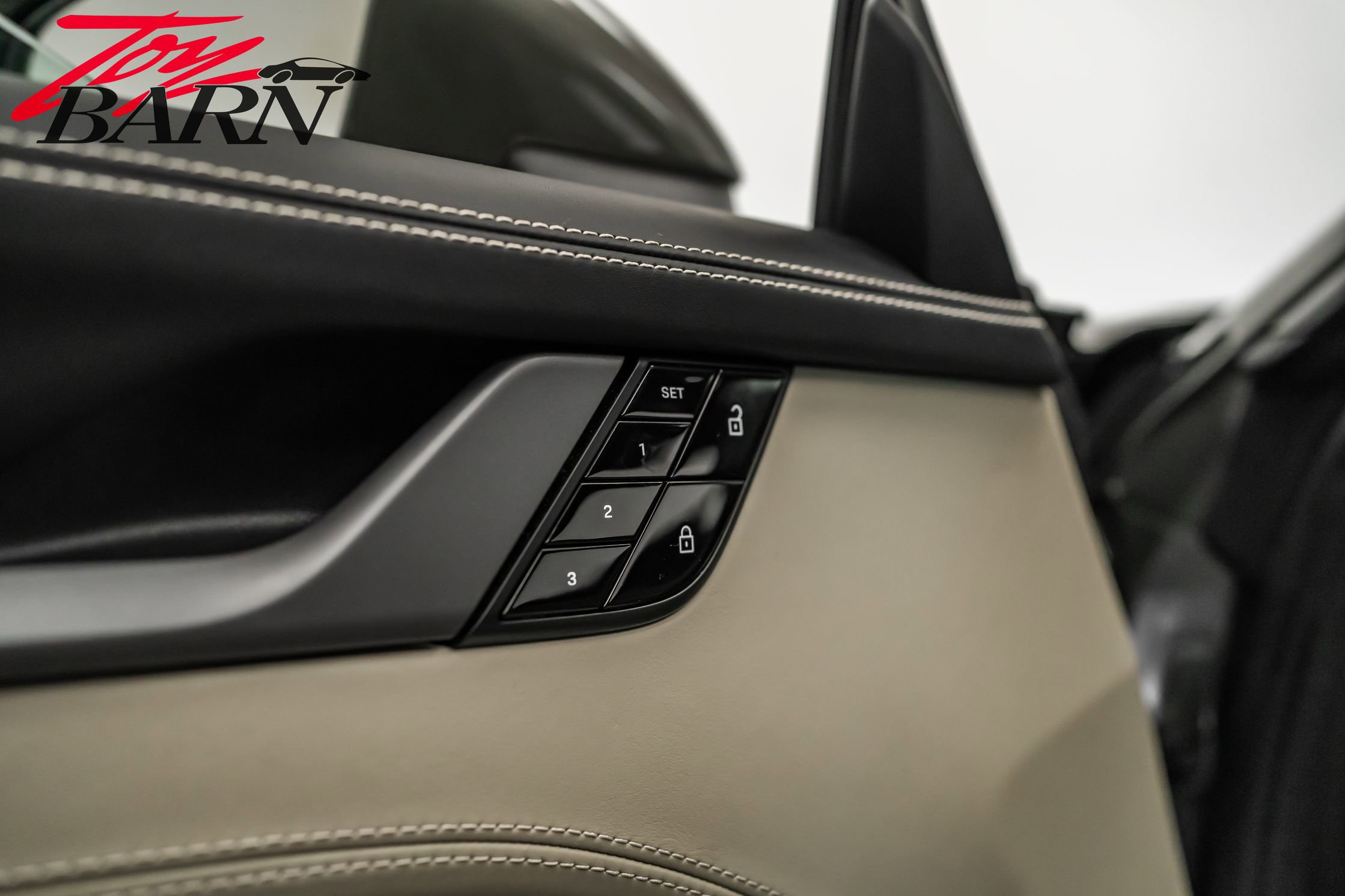 Used 2020 Porsche 911 Carrera S image 21