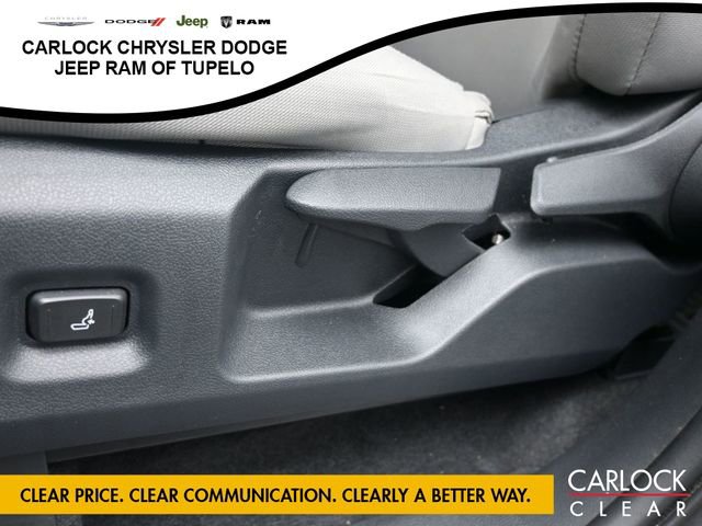 Used 2025 Toyota Tacoma SR5 image 11