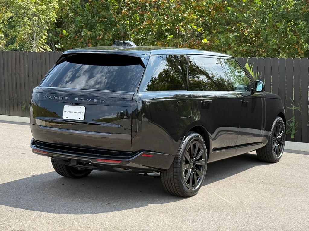 New 2026 Land Rover Range Rover Long Wheelbase SE AWD/4WD image 5