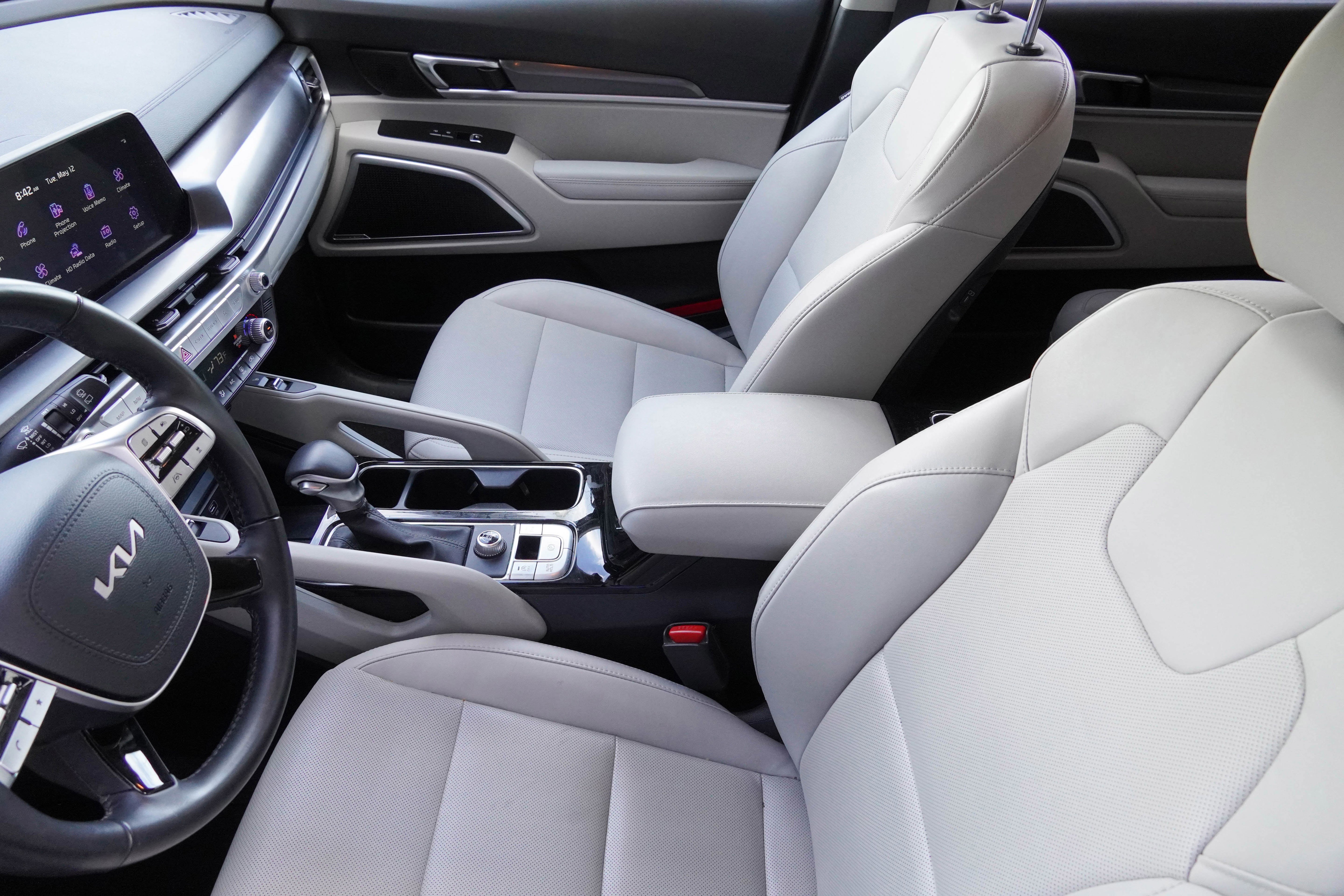 Used 2023 Kia Telluride S FWD image 11