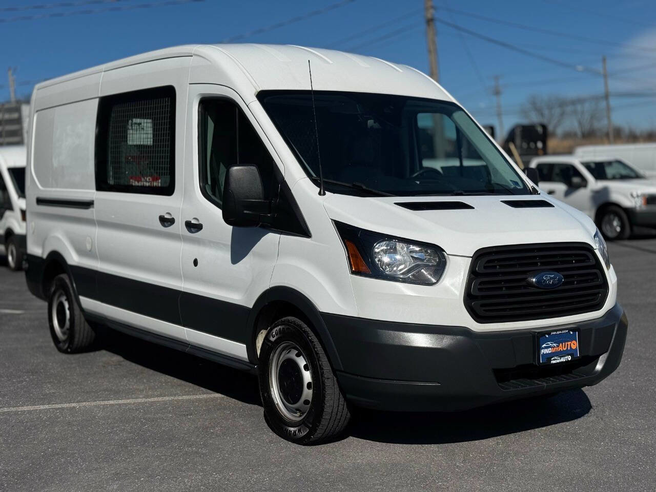 Used 2018 Ford Transit 350 148 Medium Roof RWD image 3