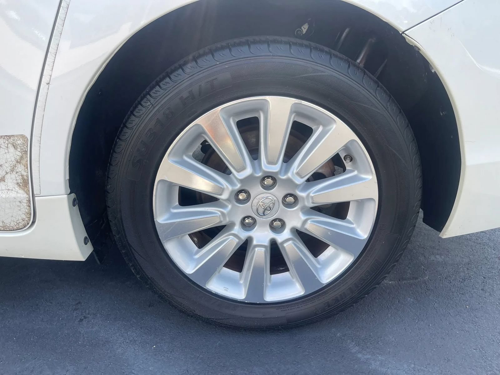 Used 2013 Toyota Sienna Limited w/ Advanced Technology Pkg FWD image 33