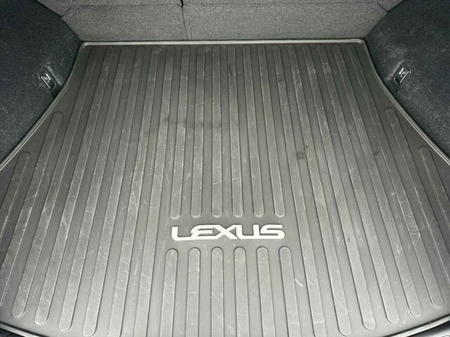 Used 2025 Lexus RZ 450e w/ Accessory Package (2T) image 18