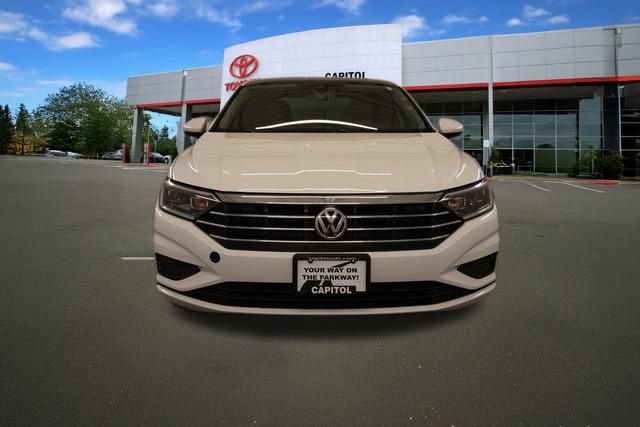 Used 2019 Volkswagen Jetta SEL w/ Cold Weather Package FWD image 7