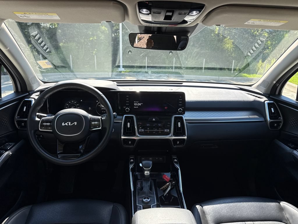 Used 2023 Kia Sorento SX AWD/4WD image 16