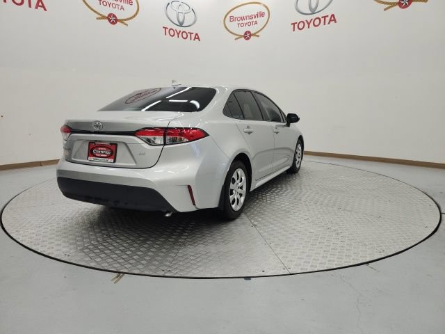 Certified 2025 Toyota Corolla LE FWD image 8