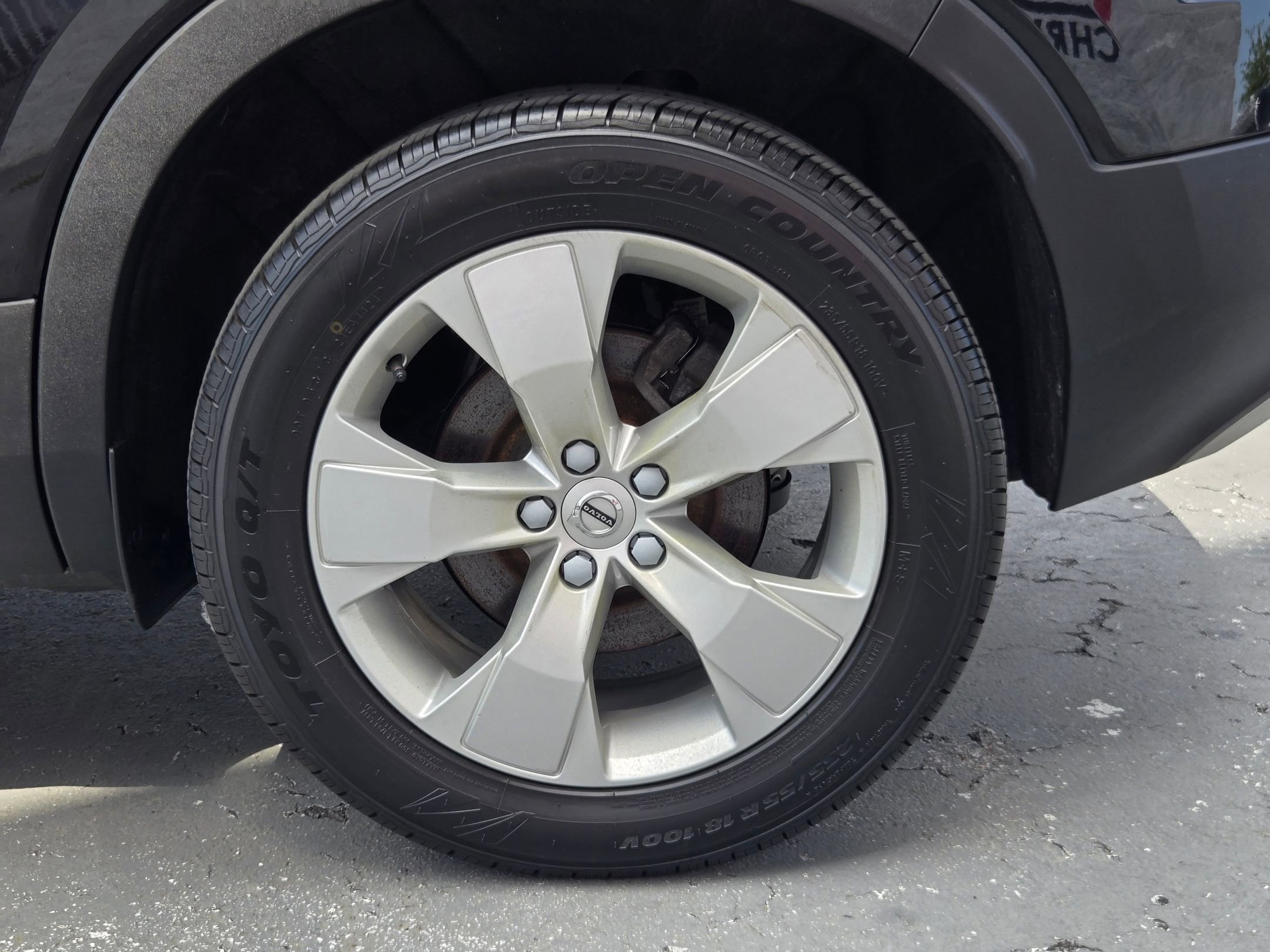 Used 2022 Volvo XC40 T5 Momentum AWD/4WD image 17