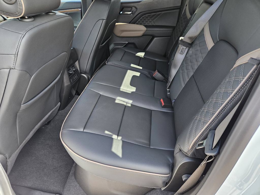 New 2026 GMC Canyon Denali AWD/4WD image 13