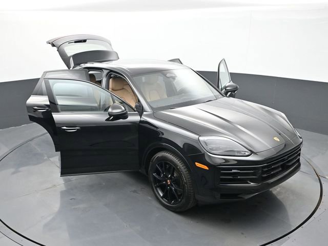New 2026 Porsche Cayenne image 32