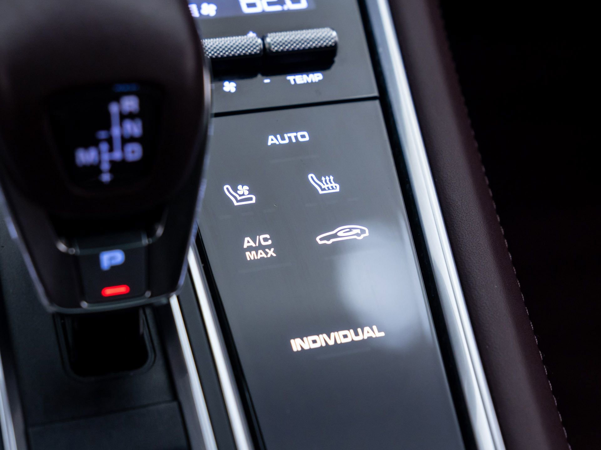 Certified 2023 Porsche Panamera 4 Platinum Edition image 27