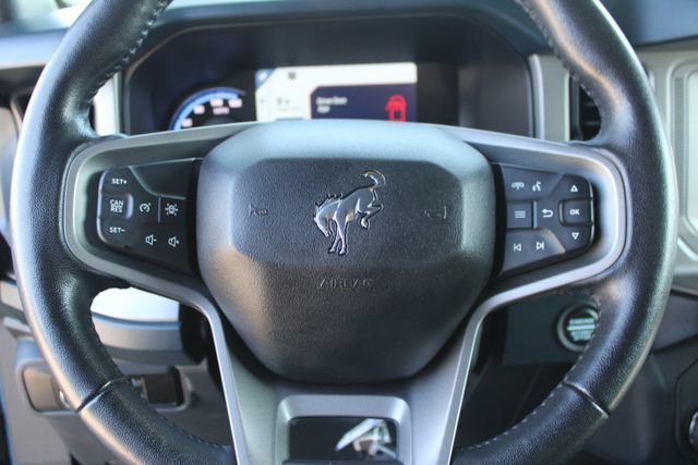 Used 2023 Ford Bronco Outer Banks AWD/4WD image 15
