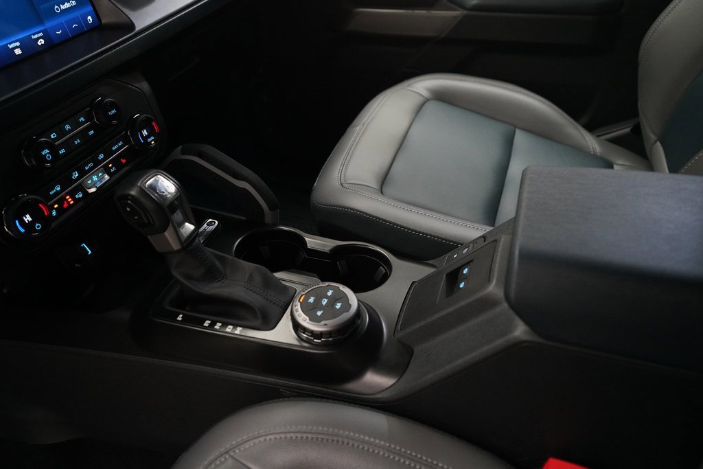 Used 2023 Ford Bronco Outer Banks w/ Sasquatch Package image 16