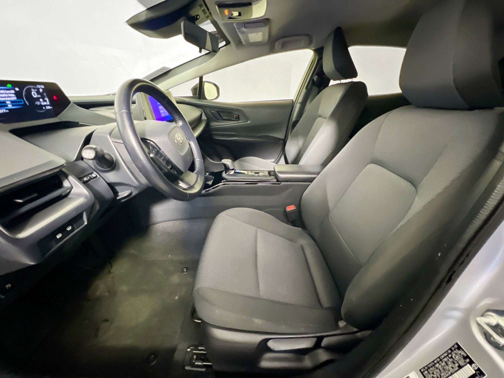 Used 2023 Toyota Prius LE FWD image 14