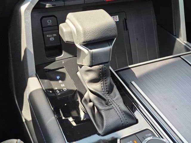Used 2023 Toyota Tundra Platinum AWD/4WD image 16