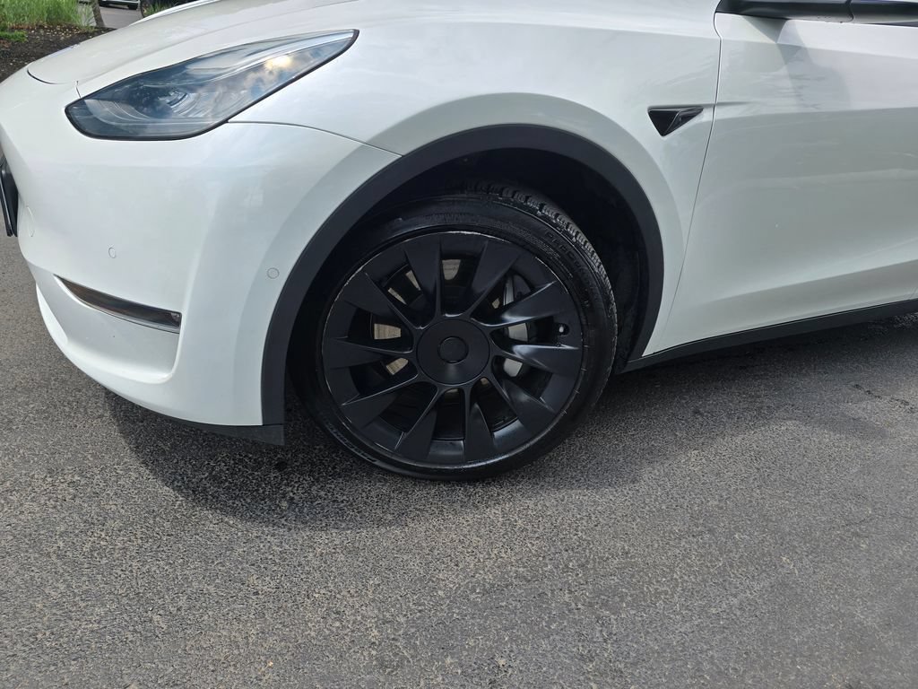Used 2021 Tesla Model Y Long Range AWD/4WD image 2