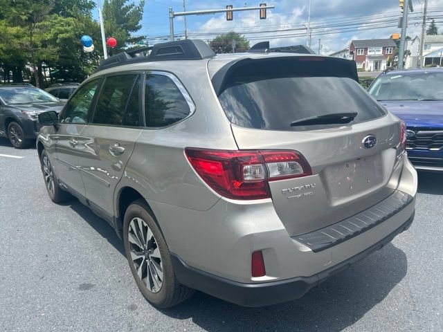 Used 2016 Subaru Outback 2.5i Limited AWD/4WD image 6
