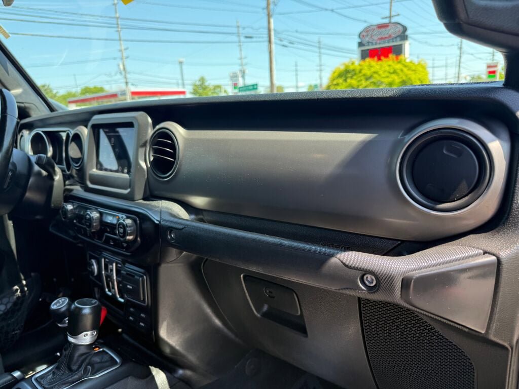 Used 2020 Jeep Gladiator Sport w/ Quick Order Package 24S AWD/4WD image 28