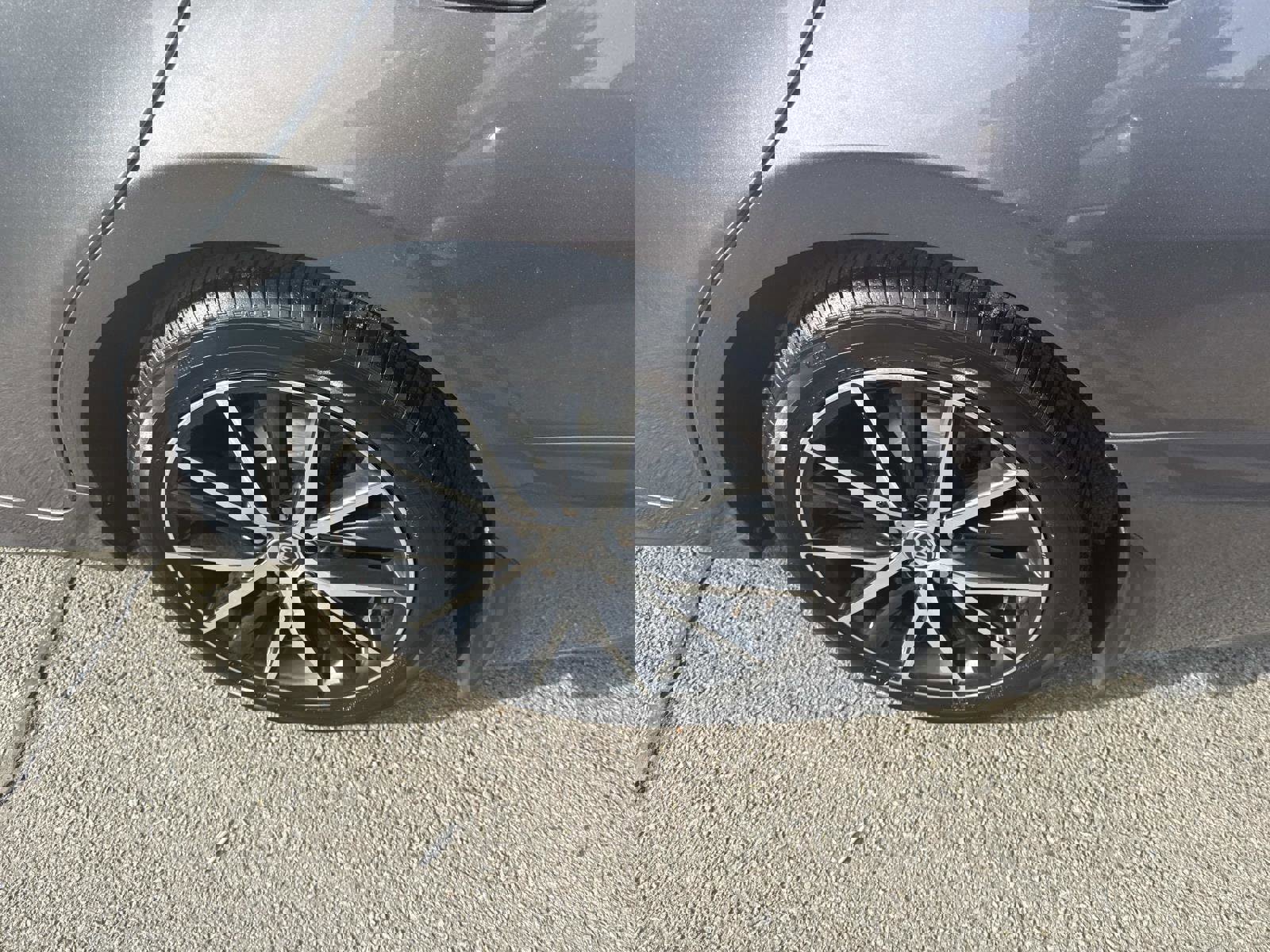 Used 2023 Toyota Camry SE w/ Cold Weather Package image 10