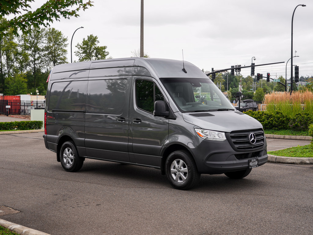 Used 2022 Mercedes-Benz Sprinter 2500 image 7