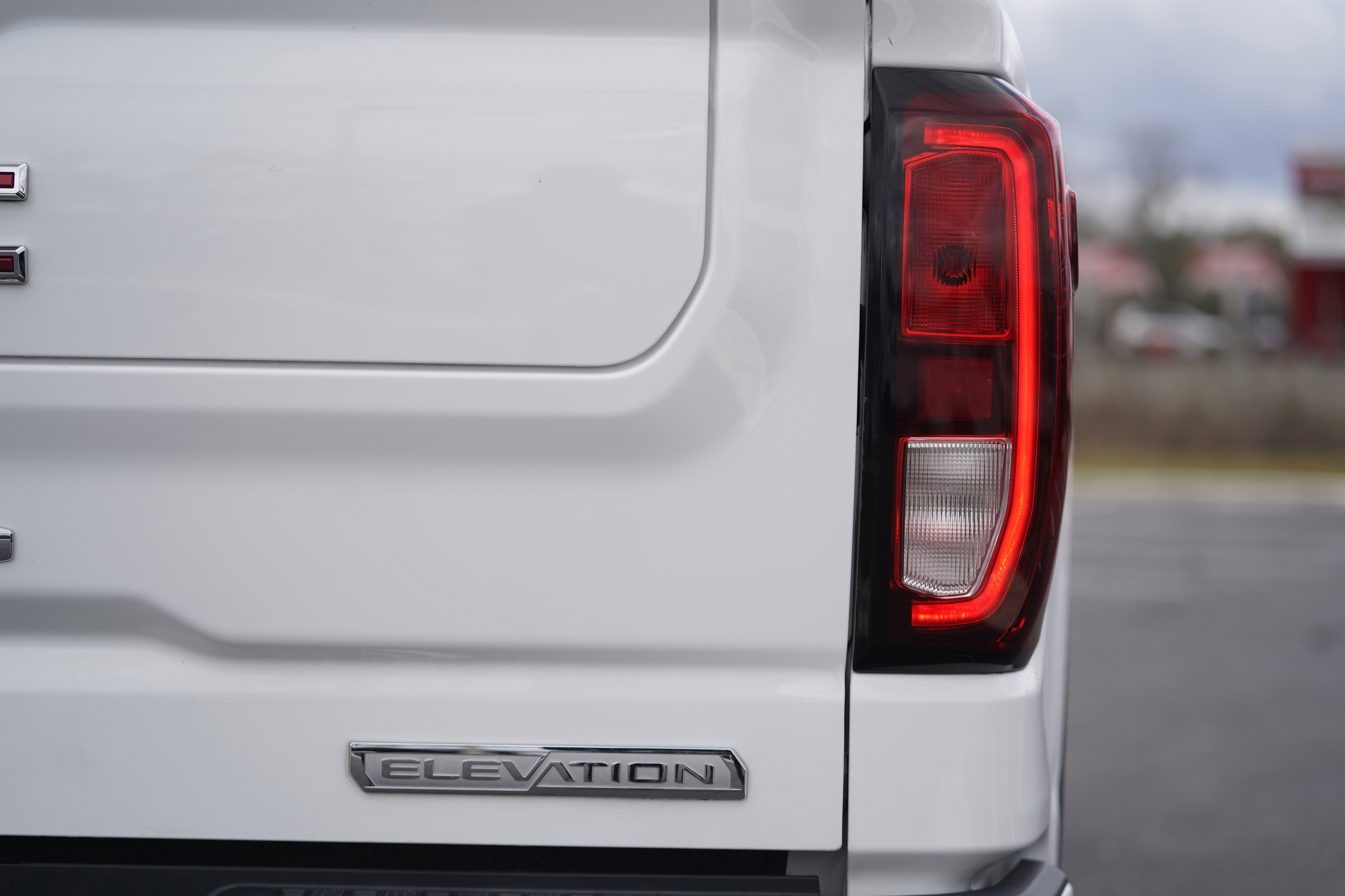 Used 2022 GMC Sierra 1500 Elevation image 40