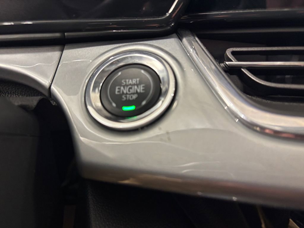 Used 2024 Chevrolet Trax LT w/ Driver Confidence Package FWD image 20