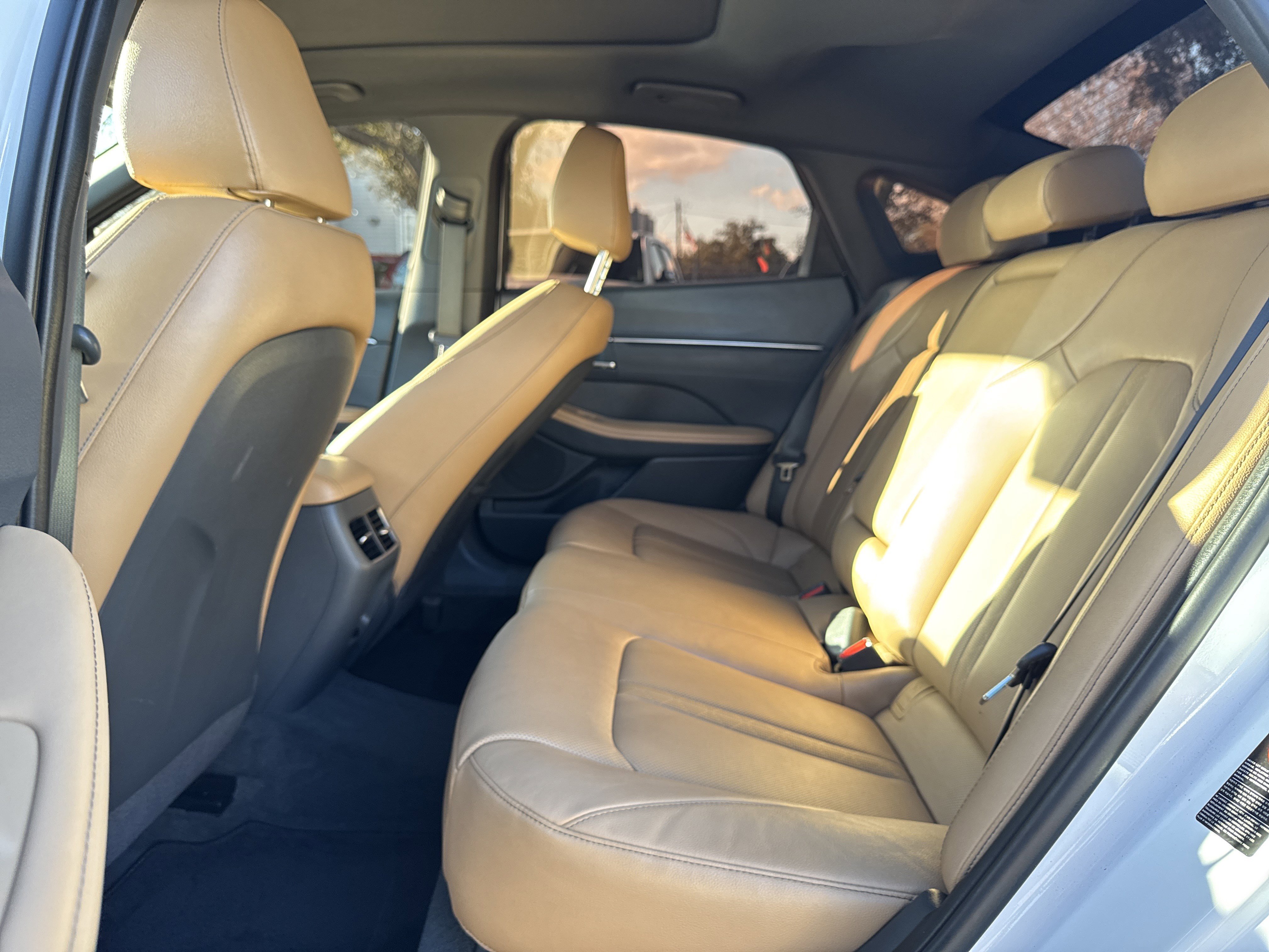 Used 2023 Hyundai Sonata Limited image 29