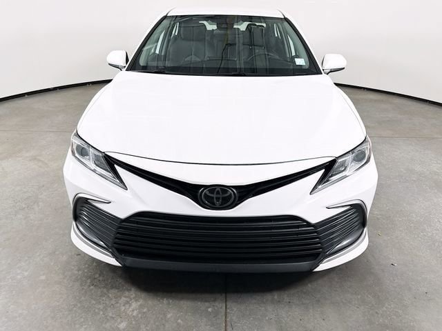 Certified 2023 Toyota Camry LE FWD image 3