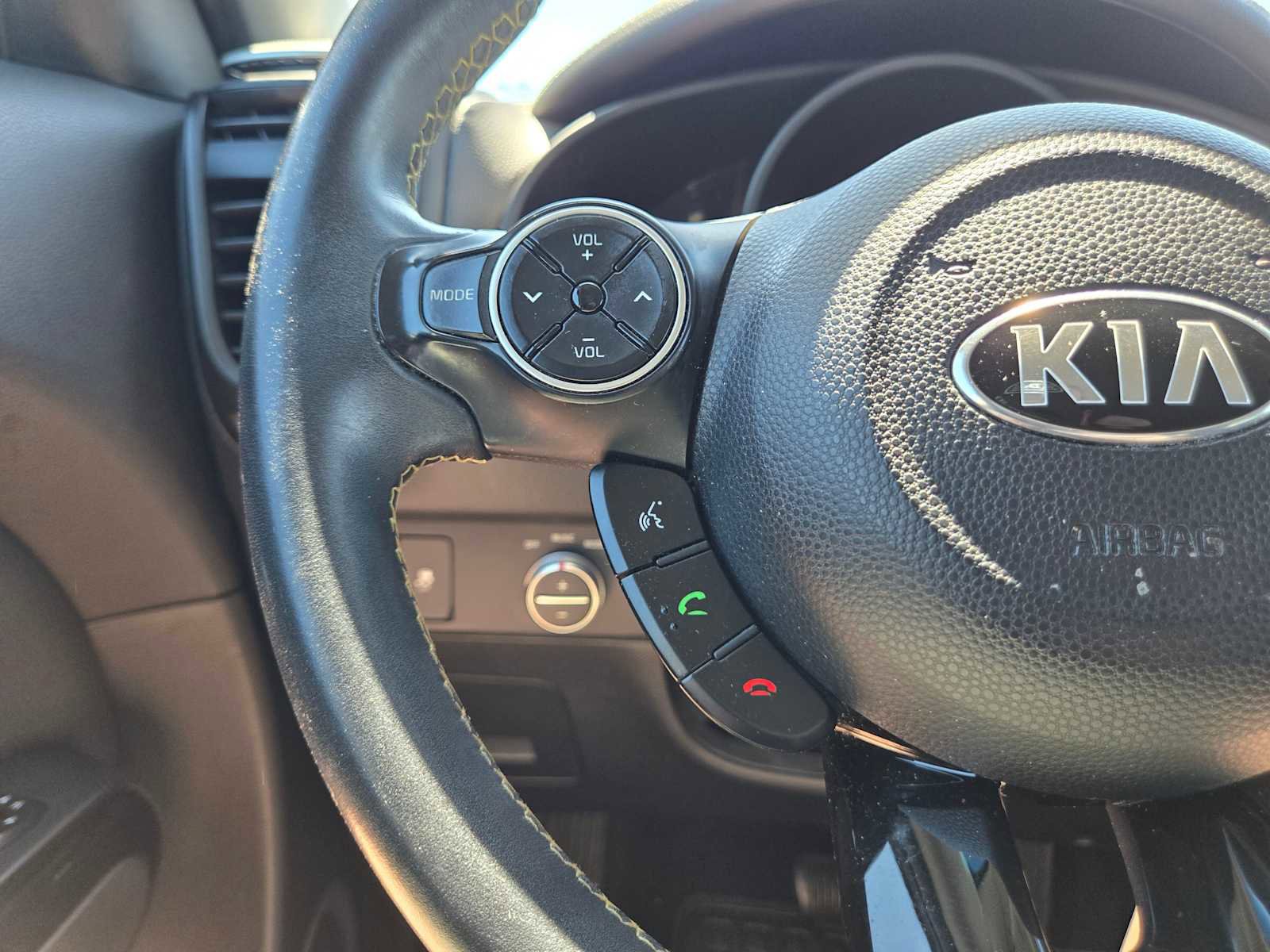 Used 2016 Kia Soul + w/ Audio Package FWD image 29