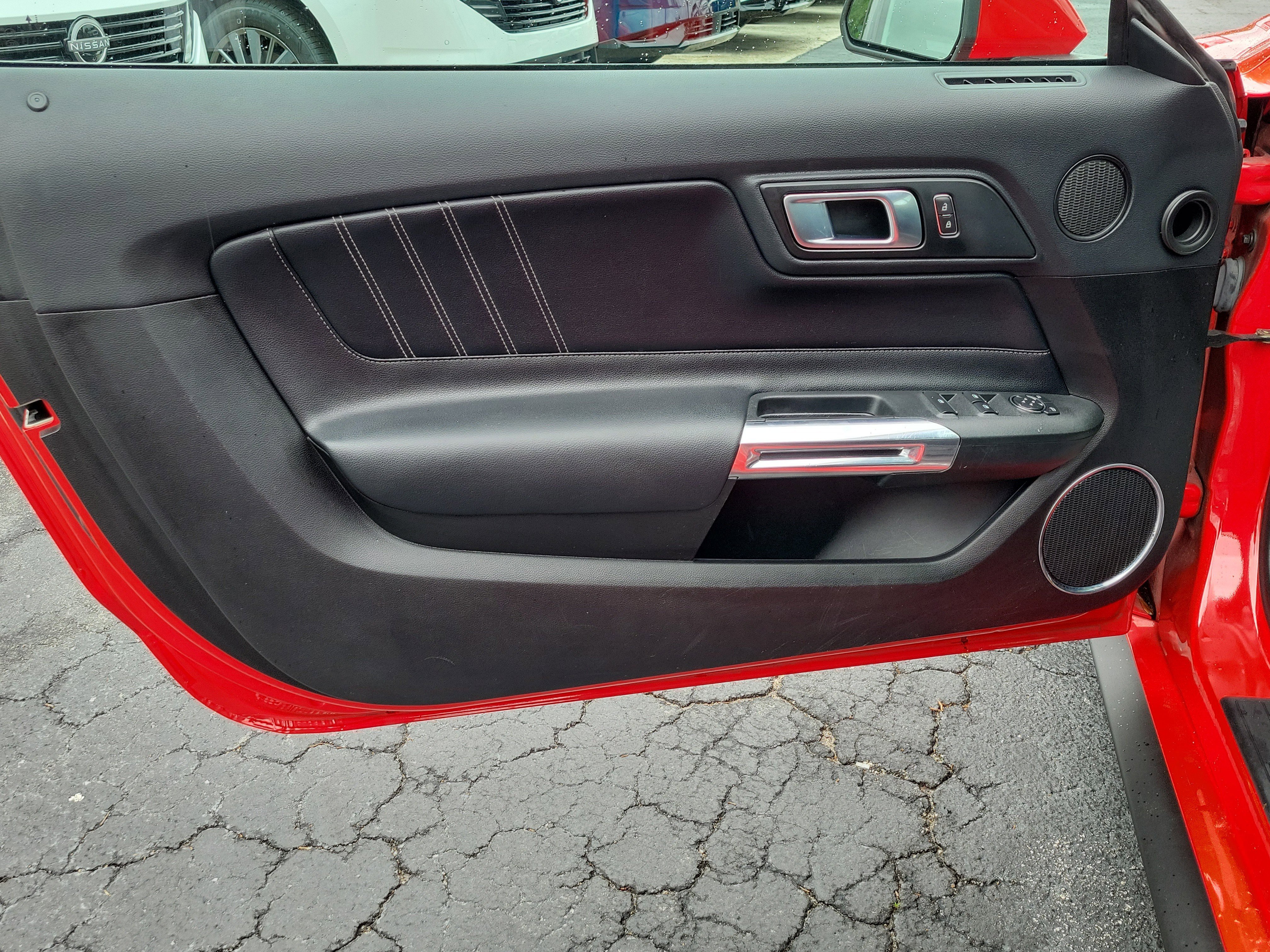 Used 2022 Ford Mustang Premium RWD image 11
