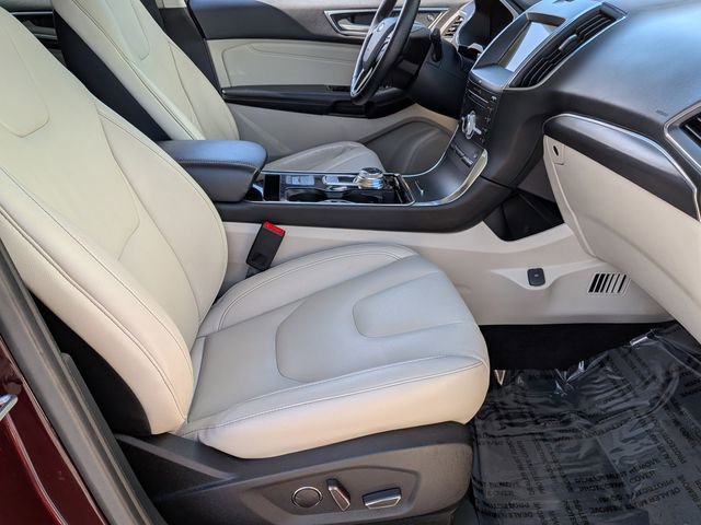 Used 2019 Ford Edge Titanium w/ Cold Weather Package FWD image 35