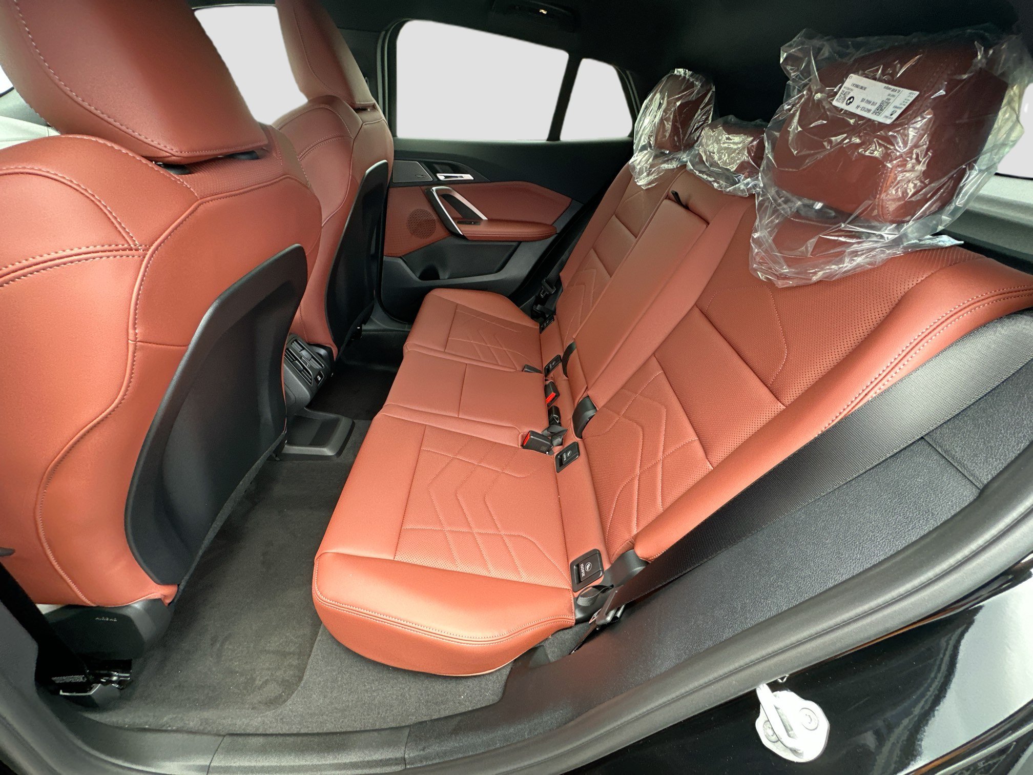 New 2026 BMW X2 xDrive28i AWD/4WD image 18