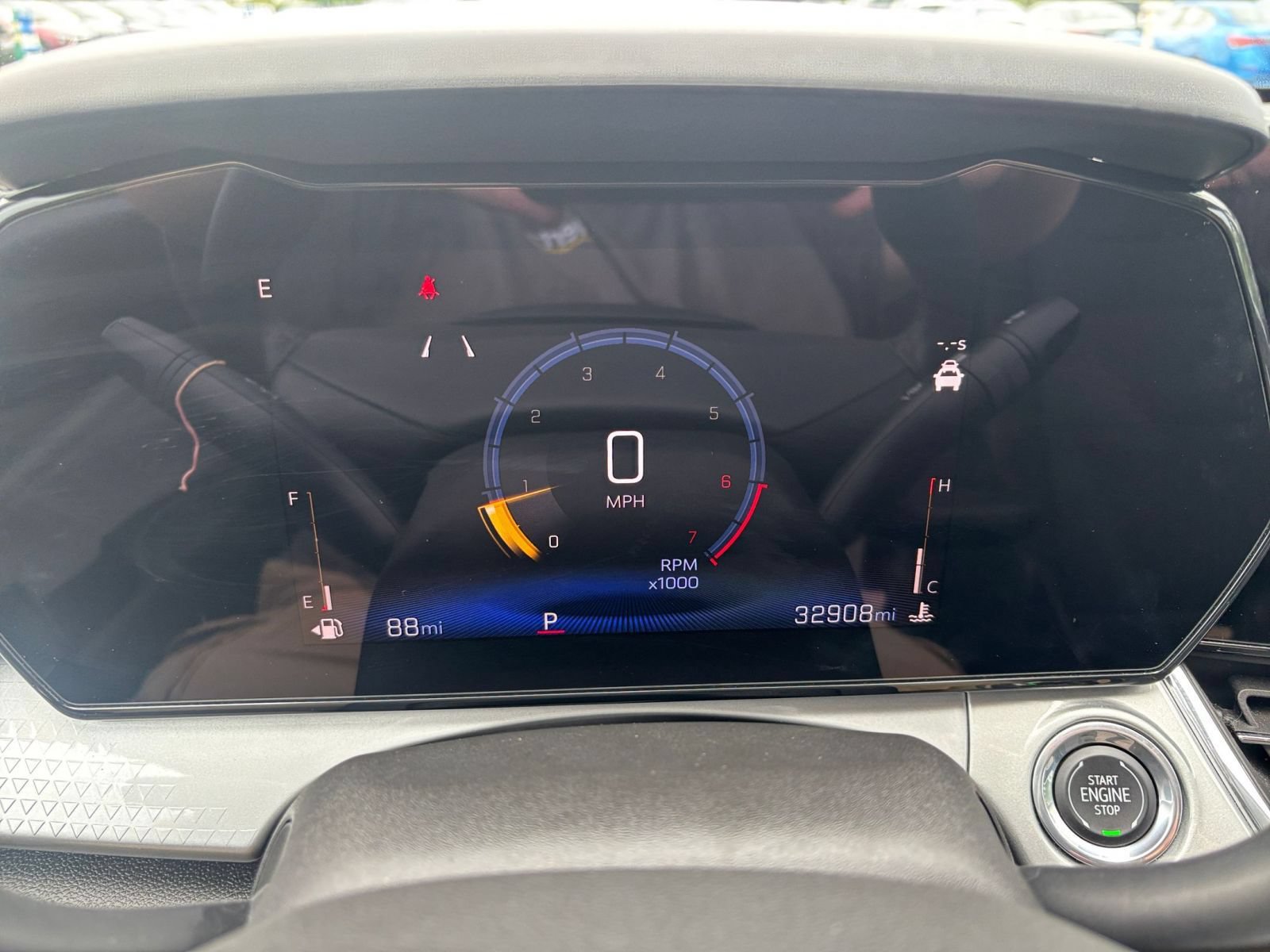 Used 2025 Chevrolet Trax LT w/ LT Convenience Package FWD image 38