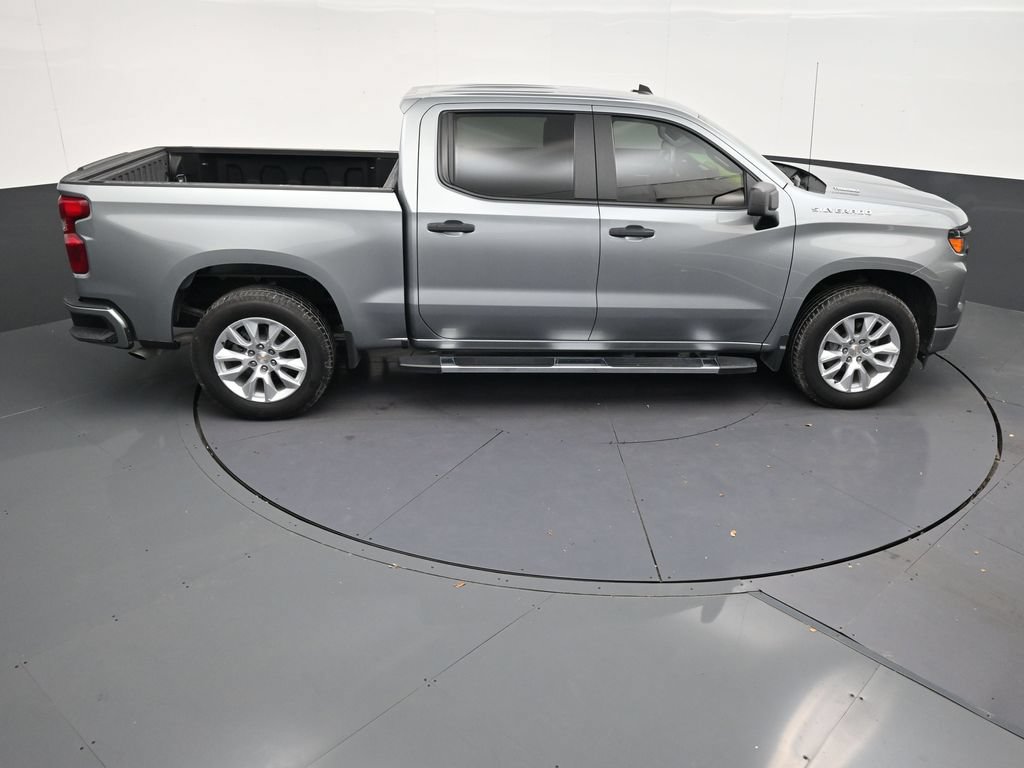 Used 2026 Chevrolet Silverado 1500 Custom RWD image 16