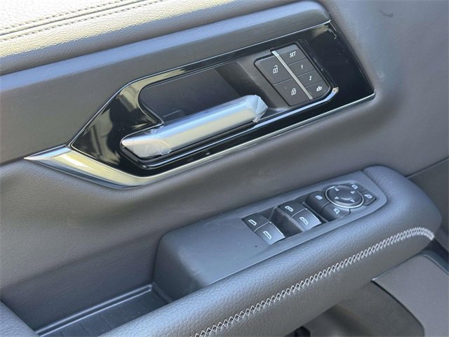 New 2026 GMC Yukon XL Denali image 17