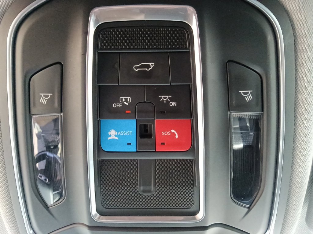 Used 2022 Jeep Grand Cherokee L Limited RWD image 26