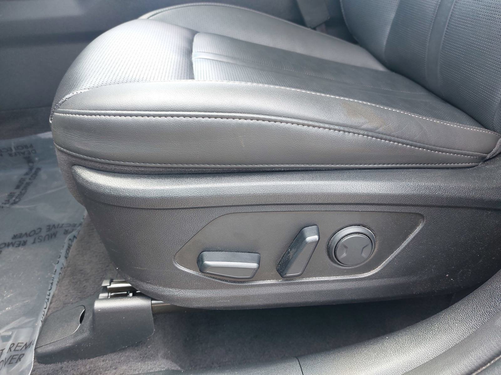 Used 2024 Kia Sorento S AWD/4WD image 30
