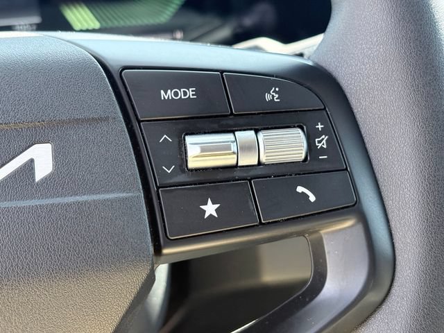 Used 2025 Kia K4 FWD image 14