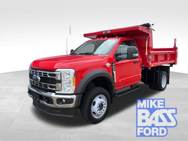 New 2023 Ford F550 4x4 Regular Cab Super Duty image 1