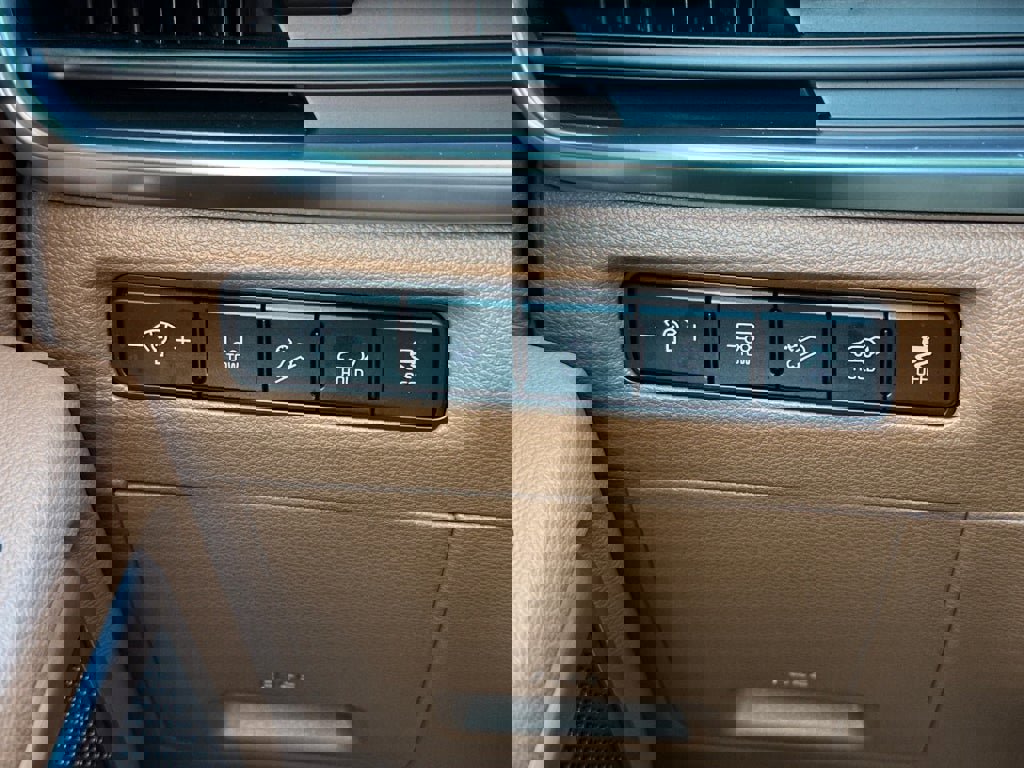 Used 2025 Kia Telluride SX Prestige X-Line image 18