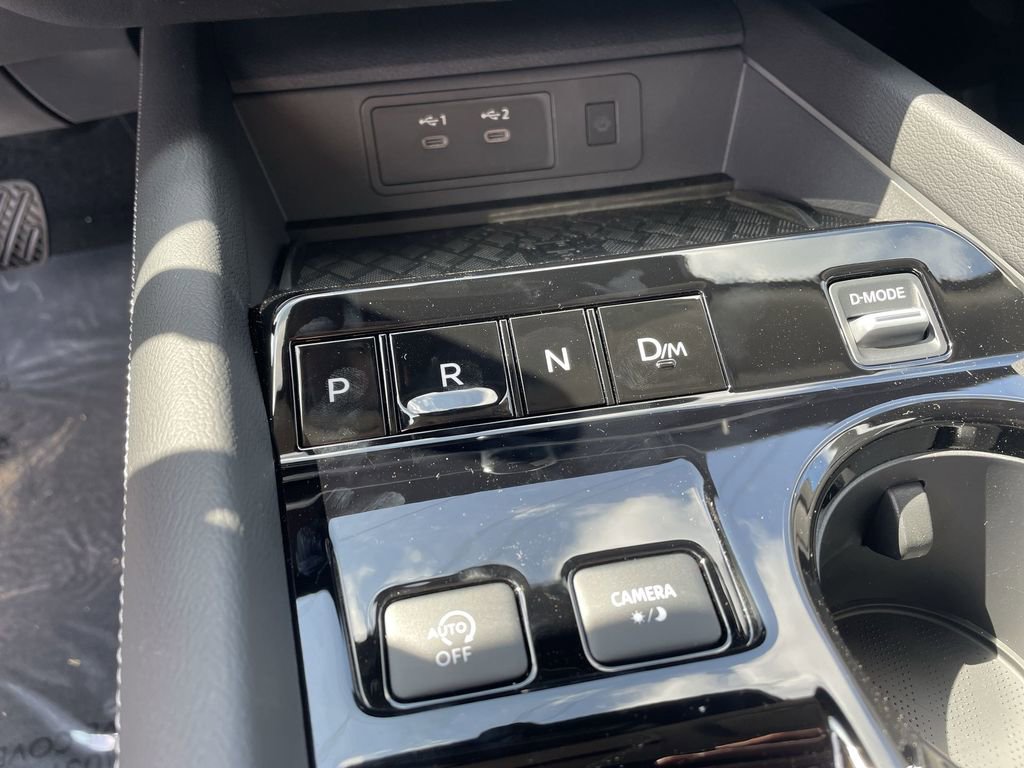 Certified 2025 Nissan Murano SV image 29