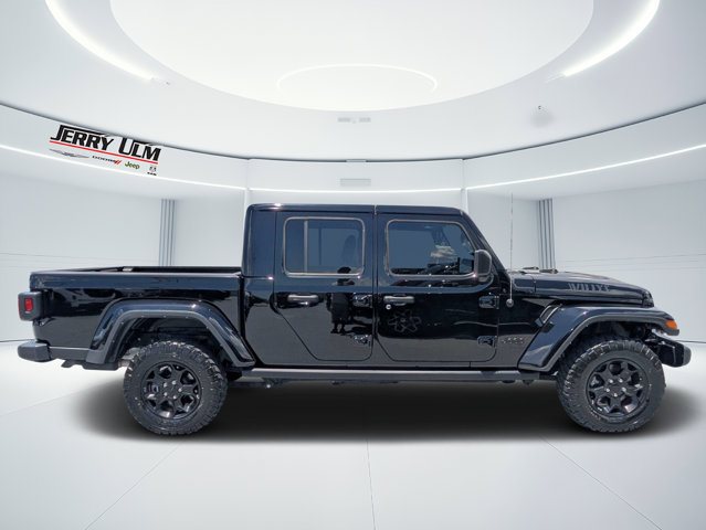 Used 2023 Jeep Gladiator Sport AWD/4WD image 2