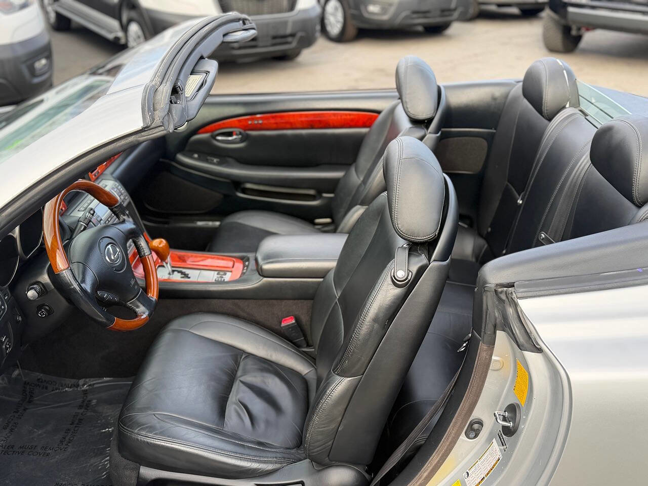 Used 2007 Lexus SC 430 Convertible image 9
