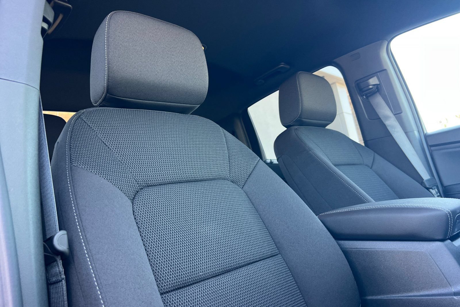 New 2026 GMC Canyon Elevation RWD image 18