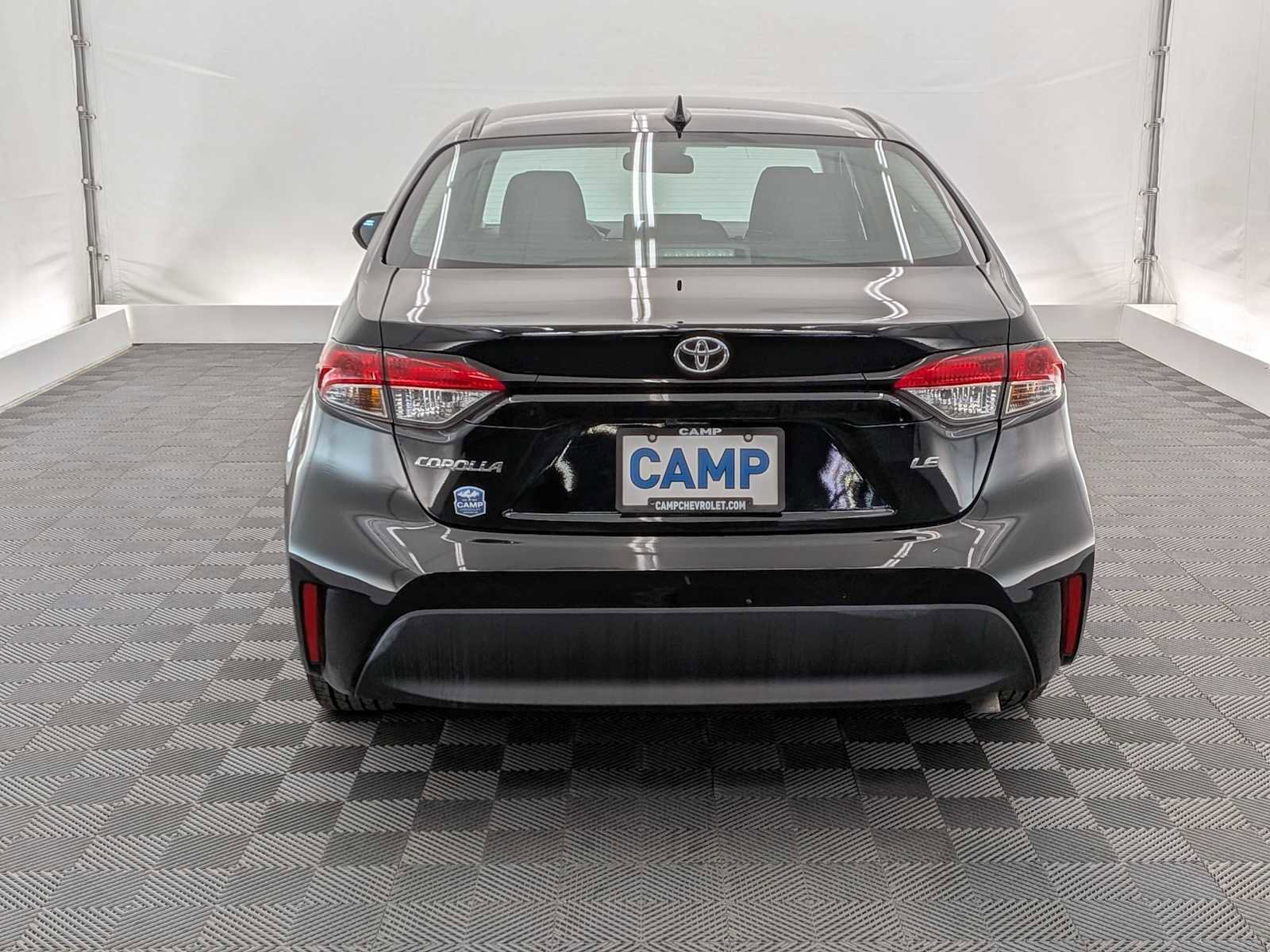 Used 2024 Toyota Corolla LE FWD image 5