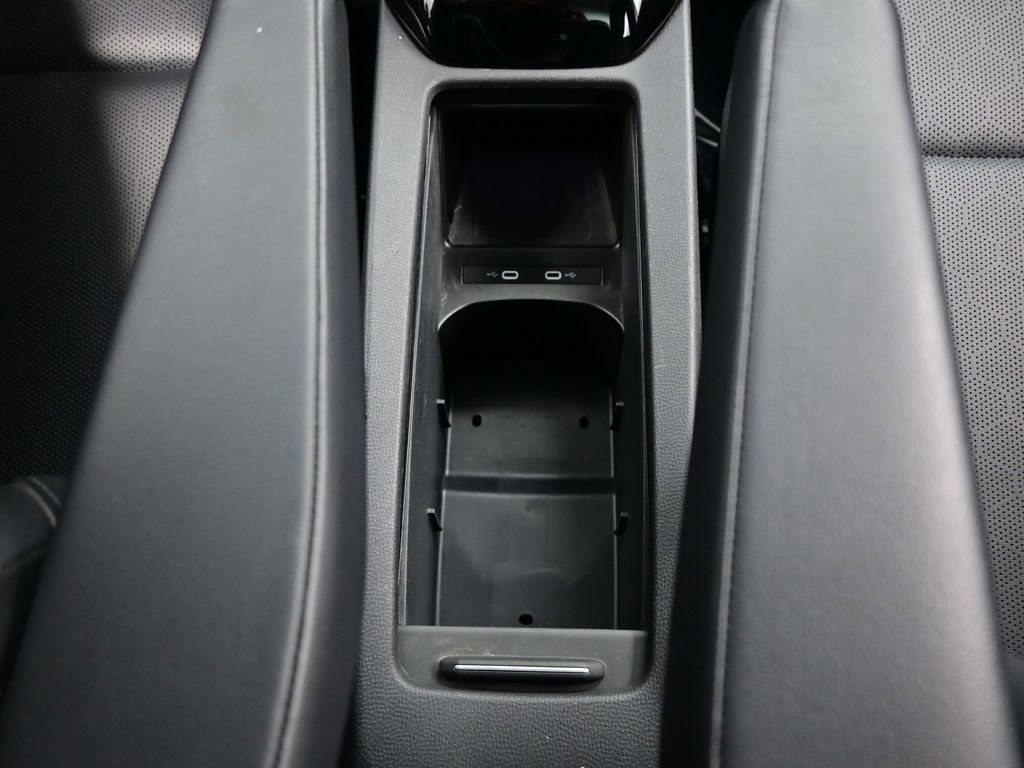 Used 2022 Volkswagen ID.4 Pro S w/ Gradient Package image 27