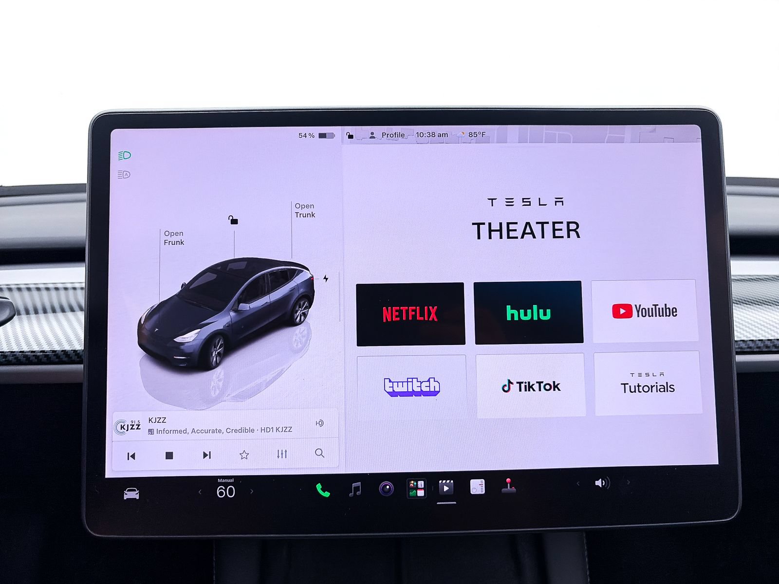 Used 2023 Tesla Model Y Long Range AWD/4WD image 25