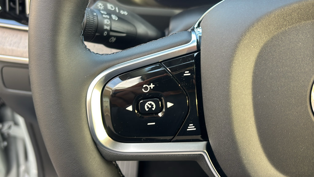 New 2027 Volvo XC90 B6 Ultra AWD/4WD image 17