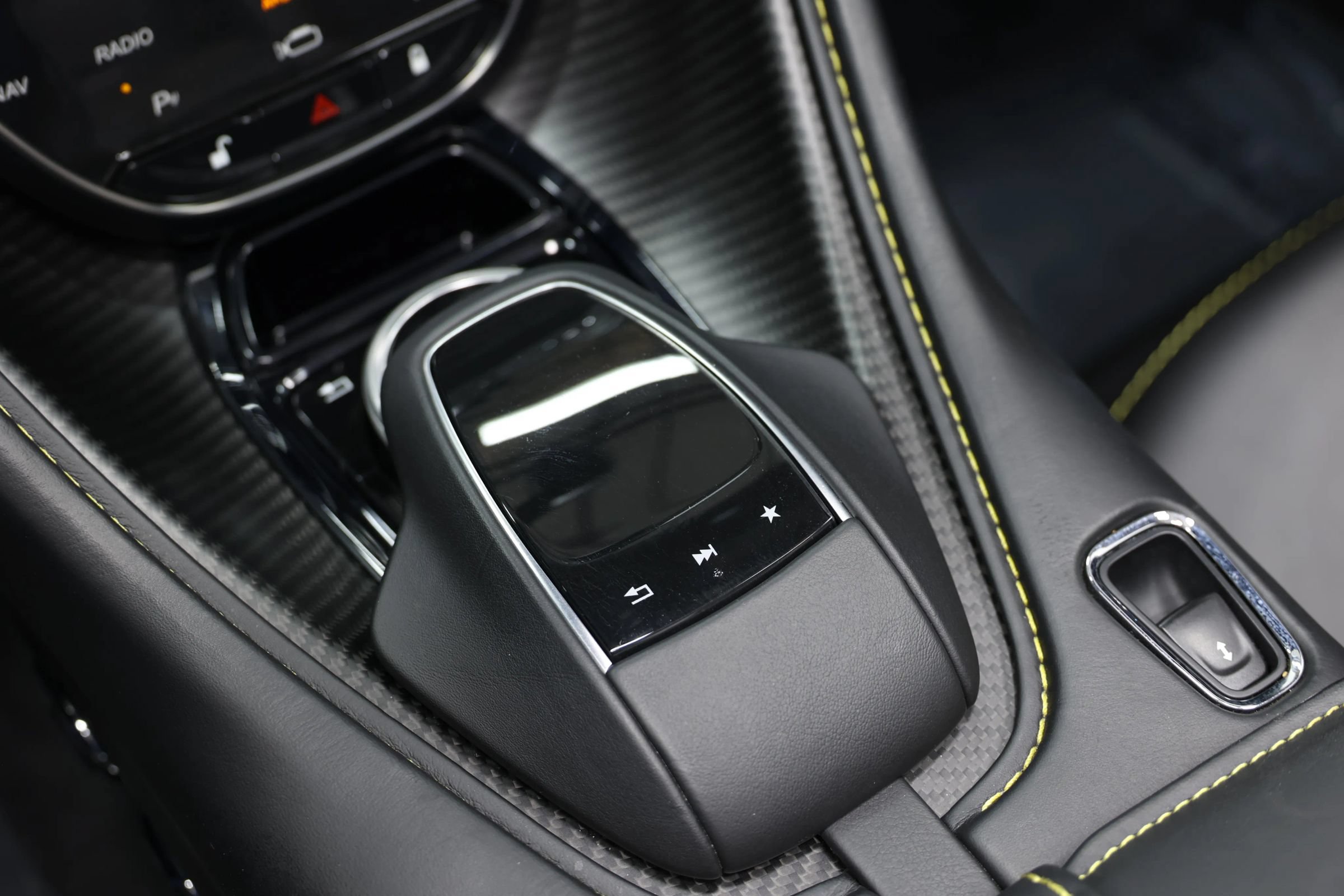 Used 2021 Aston Martin DBS Superleggera Volante RWD image 52