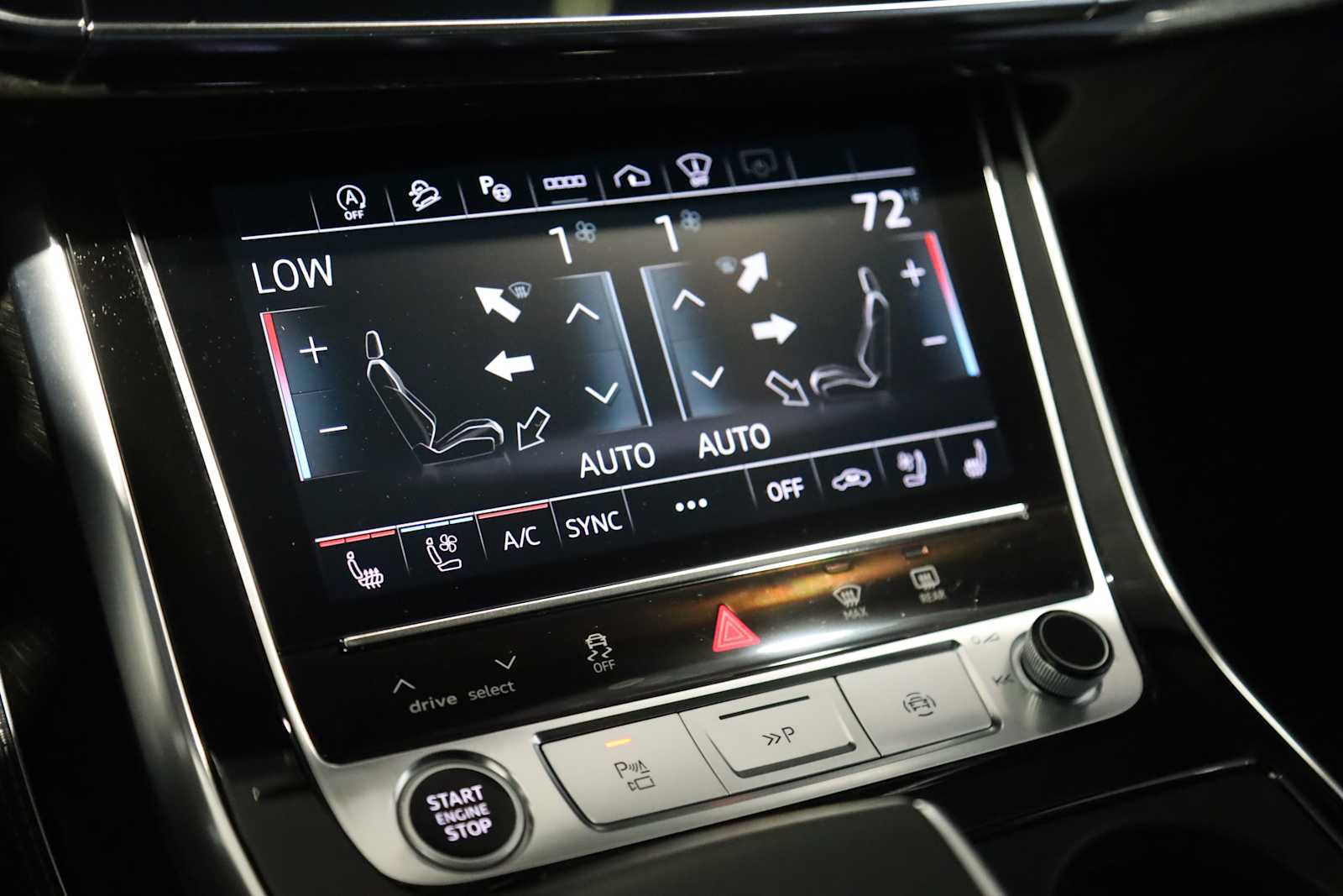 Used 2025 Audi Q7 3.0T Prestige w/ Prestige Package AWD/4WD image 28