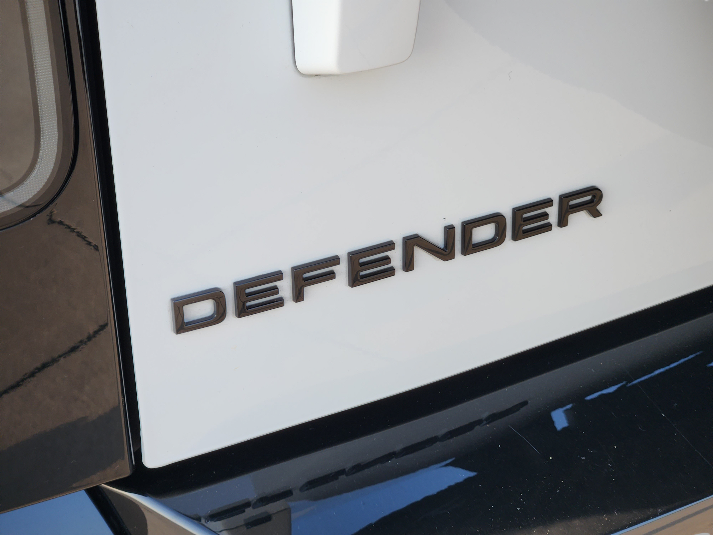 Certified 2026 Land Rover Defender 130 S AWD/4WD image 34